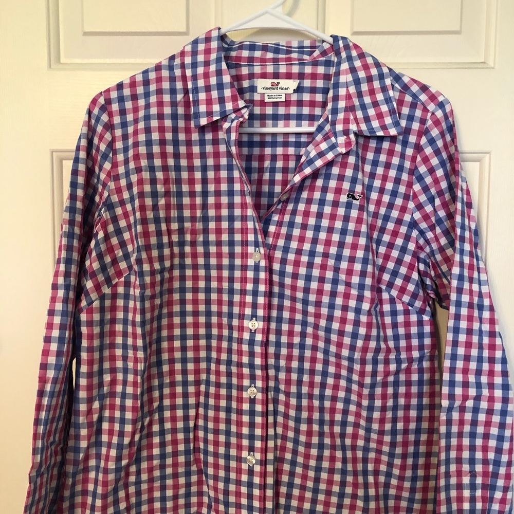 Vineyard Vines button-up, size 8